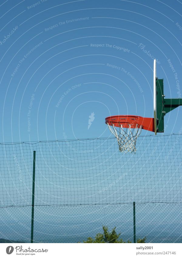 Basketball with a view Leisure and hobbies Freedom Summer Mountain Sports Ball sports Basketball basket Sky Cloudless sky Pyrenees Infinity Tall Red Relaxation