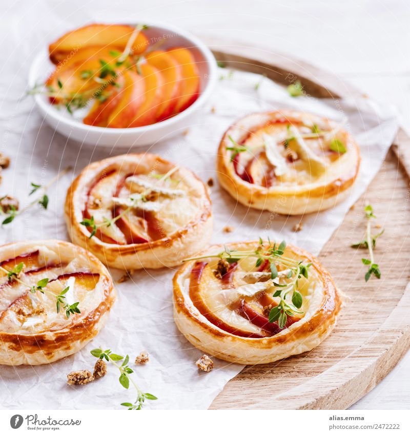 Puff pastry tarts with nectarines, camembert and thyme Flaky pastry Baked goods Fruit Healthy Eating Dish Food photograph Nectarine Brie Cheese Hearty Sweet