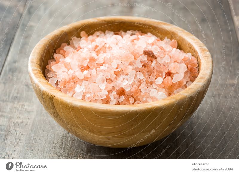 Himalayan salt in a bamboo bowl Himalayas Salt Rock salt Pink Bamboo Wood Healthy Healthy Eating Ingredients complement Crystal structure Food Food photograph