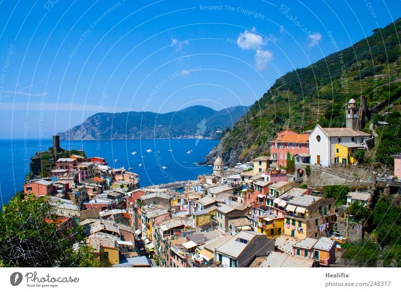 Vernazza III Vacation & Travel Tourism Summer vacation Ocean Landscape Sky Clouds Beautiful weather Hill Mountain Coast Mediterranean sea Italy Village