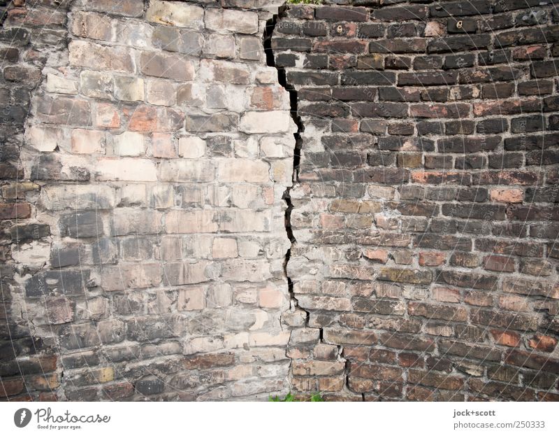 Wall with crack Crack & Rip & Tear Old Dirty Broken Long Gloomy Apocalyptic sentiment Change Arch Fracture point Vertical Color gradient Ravages of time