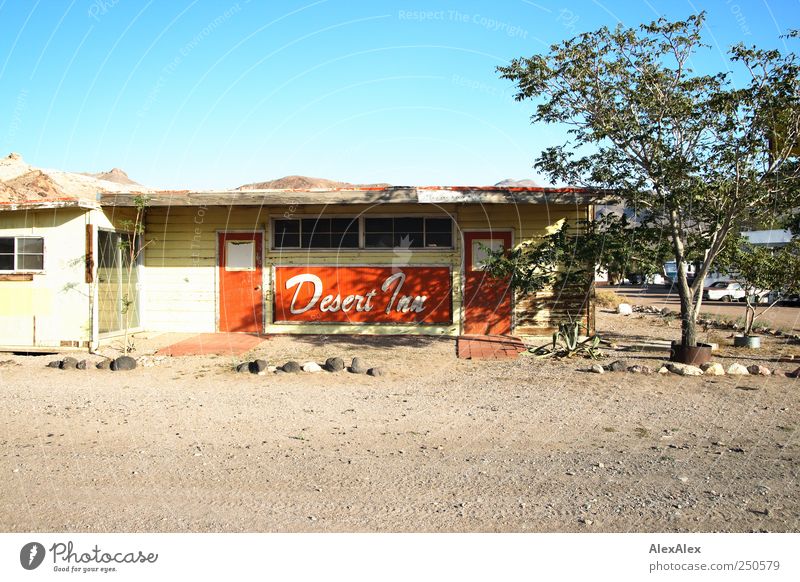 deserted Tourism Trip Motel House (Residential Structure) Reception Services Insolvency Uninhabited Cloudless sky Tree Mountain Desert USA Village Hut Window