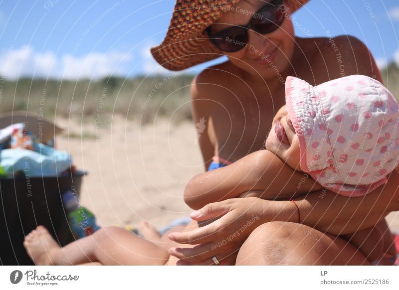laughter in the sun Lifestyle Joy Senses Relaxation Leisure and hobbies Vacation & Travel Summer vacation Sun Sunbathing Beach Living or residing Parenting