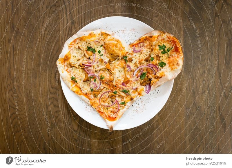 Heart-shaped pizza Food Nutrition Eating Lunch Dinner Italian Food Pizza Plate Restaurant Delicious Emotions Happy Happiness Contentment