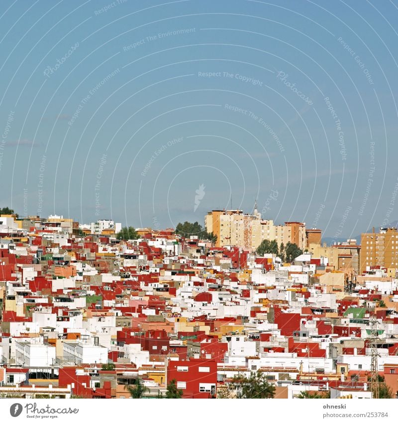 neighborhood Sky Cloudless sky Beautiful weather Spain Town Populated House (Residential Structure) Detached house High-rise Red Claustrophobia
