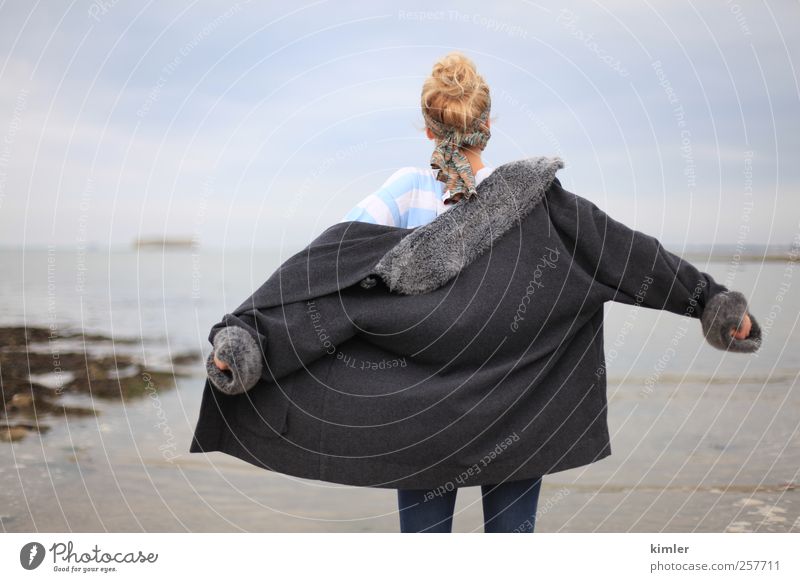 Jacket in winter wind Human being Feminine Young woman Youth (Young adults) Life Body 1 18 - 30 years Adults Media Nature Landscape Air Water Autumn Populated