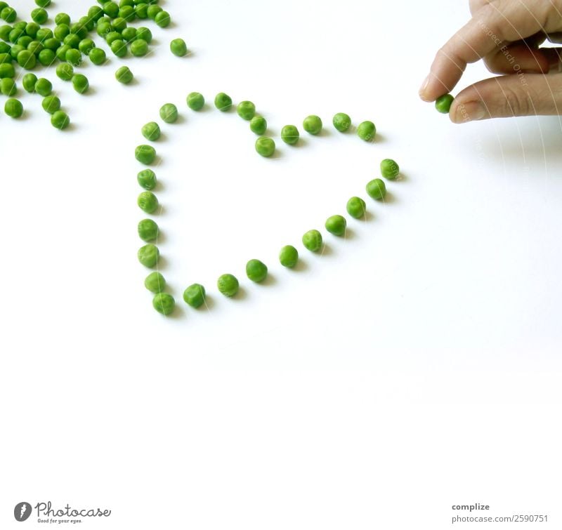 I Love vegetables Valentine's Day Human being Hand Heart Peas 1 Person Arrange Dish Landscape format Healthy Eating Vegetable Heart-shaped Cooking Like Kitchen