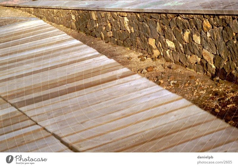 structures Wood Vanishing point Footbridge Wall (barrier) Stone Structures and shapes Nature Lanes & trails Architecture