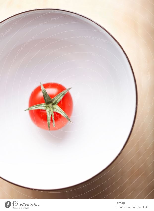 O Vegetable Nutrition Lunch Organic produce Vegetarian diet Diet Bowl Healthy Red Tomato Individual Colour photo Interior shot Studio shot Close-up Detail