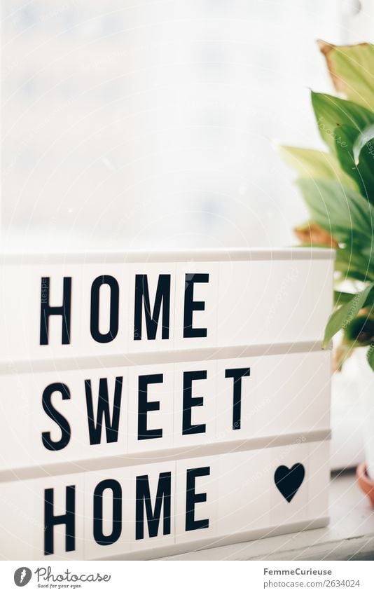 Lightbox with the words "home sweet home" Characters Living or residing Decoration lightbox Letters (alphabet) House (Residential Structure) Flat (apartment)