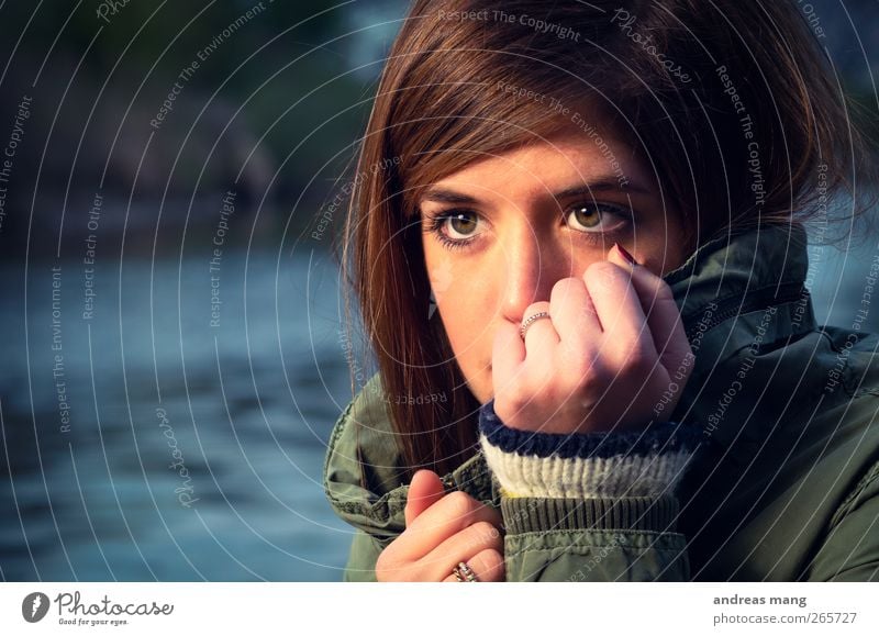 Staring out into the cold Face Feminine Woman Adults Youth (Young adults) 18 - 30 years Jacket Brunette Freeze Looking Wait Cold Near Beautiful Attentive