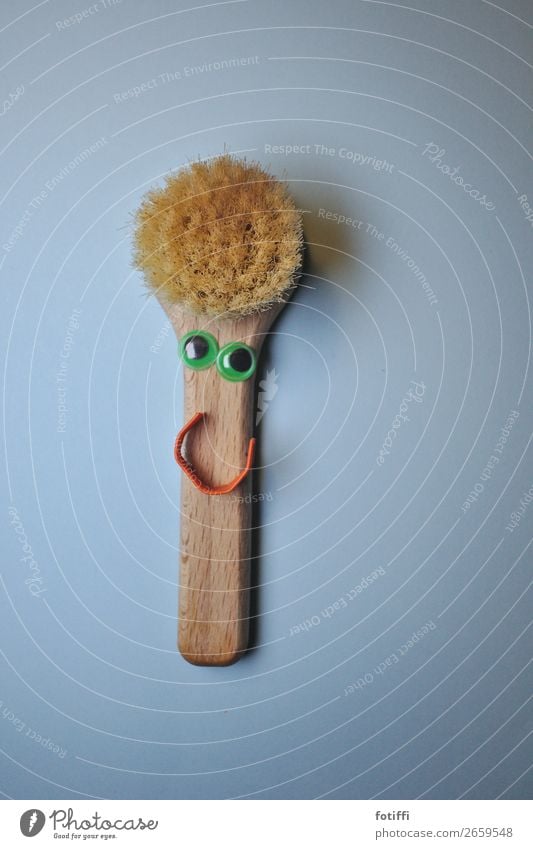 Mushroom brush with character Shopping Uniqueness Thorny Brush Eyes Wobble Hair and hairstyles Subdued colour Interior shot Looking into the camera