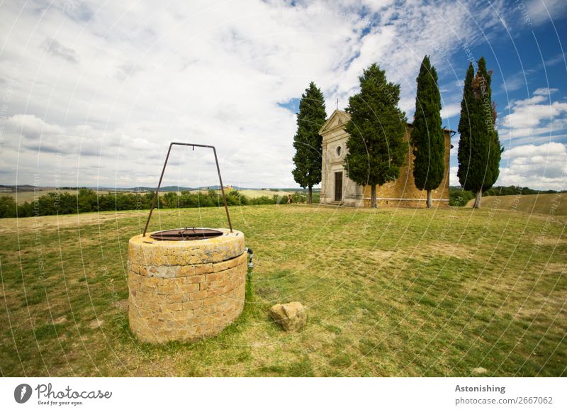 o |||| Environment Nature Landscape Plant Sky Clouds Horizon Summer Weather Tree Grass Meadow Hill Siena Tuscany Italy House (Residential Structure) Church