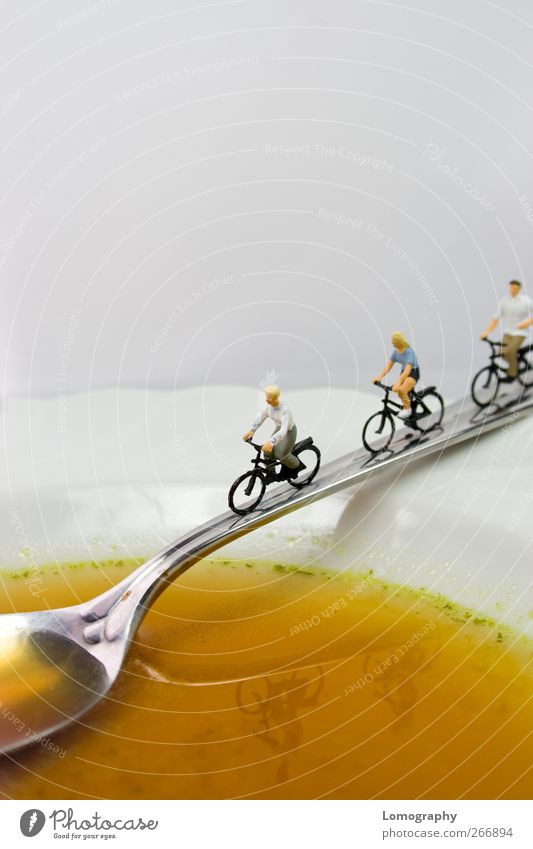 Fit and healthy Food Soup Stew Nutrition Plate Bowl Spoon Healthy Healthy Eating Life Leisure and hobbies Cycling Bicycle Human being 3 Driving Colour photo