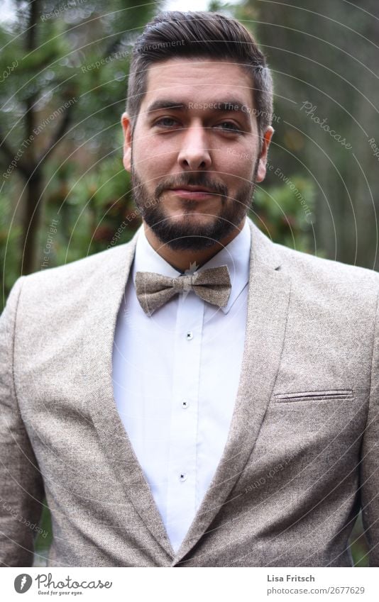 Man in a suit, bow tie Lifestyle Luxury Elegant Style Beautiful Hair and hairstyles Feasts & Celebrations Wedding Masculine Adults 1 Human being 30 - 45 years