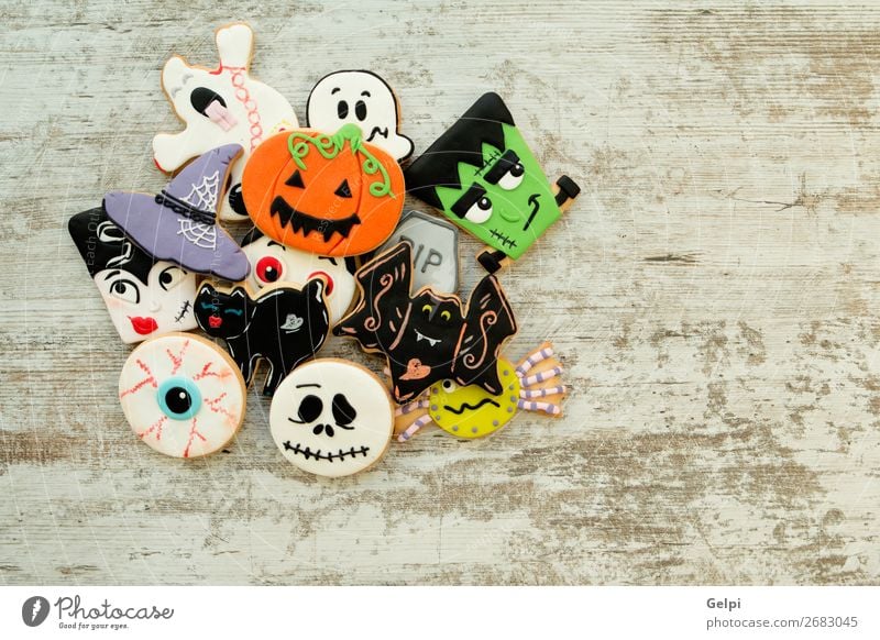 Halloween cookies with different shapes Dessert Joy Decoration Table Feasts & Celebrations Hallowe'en Autumn Cat Spider Smiling Creepy Delicious Black White