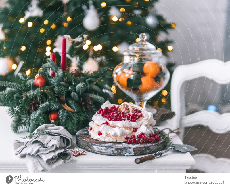 Meringue cake Pavlova with fresh red currant Cheese Dessert Luxury Summer Feasts & Celebrations Christmas & Advent Fresh Small Delicious Red pavlova meringue