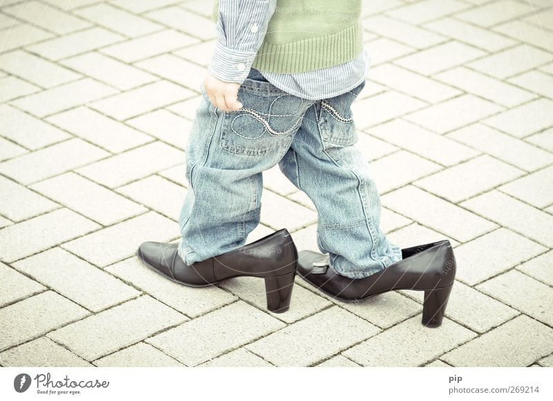 cobbler boy 2 Human being Child Boy (child) Legs 1 1 - 3 years Toddler Shirt Pants Sweater Leather Footwear High heels Heel of a ladies' shoe Going Large Funny