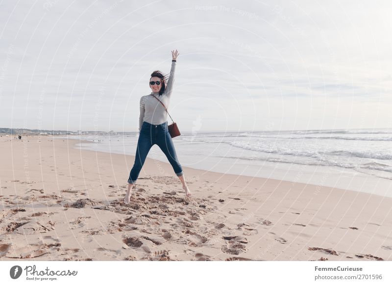 Woman on the Atlantic in Portugal in December Feminine Adults 1 Human being 18 - 30 years Youth (Young adults) 30 - 45 years Joie de vivre (Vitality) Ease