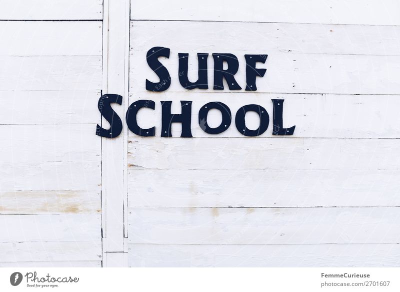 Letters "SURF SCHOOL" on a house wall House (Residential Structure) Movement Surf school Surfing Surfer Study Professional training Adult Education Portugal