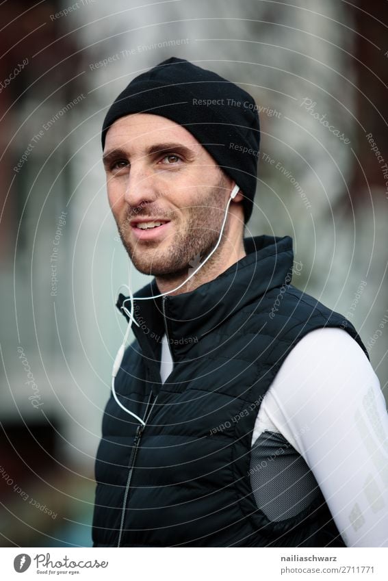 Portrait of a young man Lifestyle Healthy Health care Athletic Fitness Winter Sports Sportsperson Jogging Human being Masculine Young man Youth (Young adults) 1