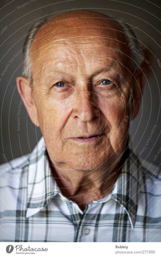 Grandfather I Man Adults Male senior Senior citizen Head 1 Human being 60 years and older Looking Old Esthetic Authentic Historic Brown Gray Sympathy Wisdom