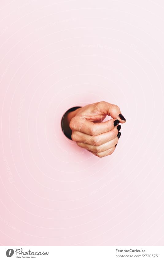 Hand of a woman as basis for a graphic Feminine 1 Human being Pink To hold on Illustration Graph Enclose Fingers Structures and shapes Circle Low-cut