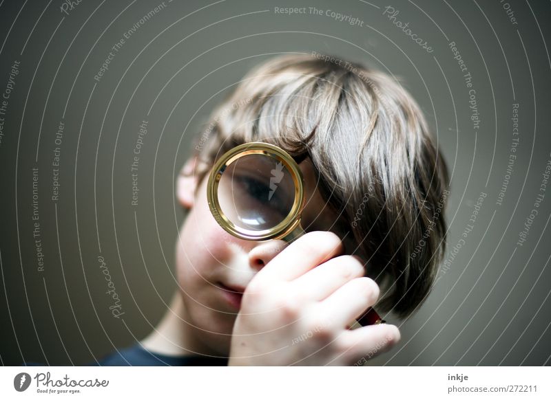 Sherlock Leisure and hobbies Playing Children's game Parenting Education Study Boy (child) Infancy Life Face 1 Human being 8 - 13 years Magnifying glass Observe