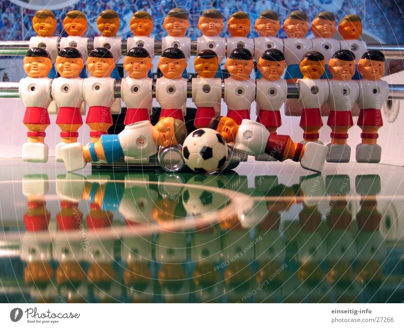 line-up Soccer team Sports team Classification World Cup World Cup 2006 Table Soccer player UEFA European Championship em 2004 foosball table