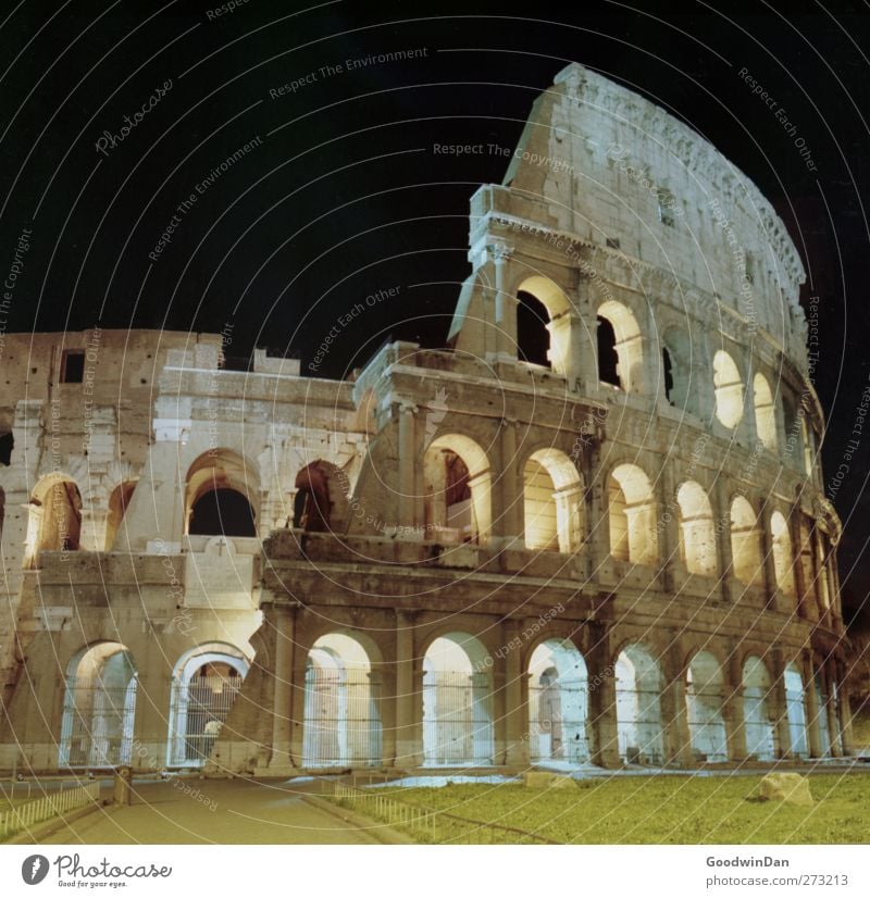 11 hours of Rome. Colosseum Town Capital city Downtown Old town Manmade structures Building Architecture Facade Tourist Attraction Landmark Monument Dark Free