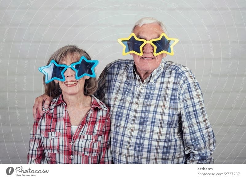 funny grandparents with big star glasses Lifestyle Joy Leisure and hobbies Feasts & Celebrations Carnival Retirement Human being Female senior Woman Male senior