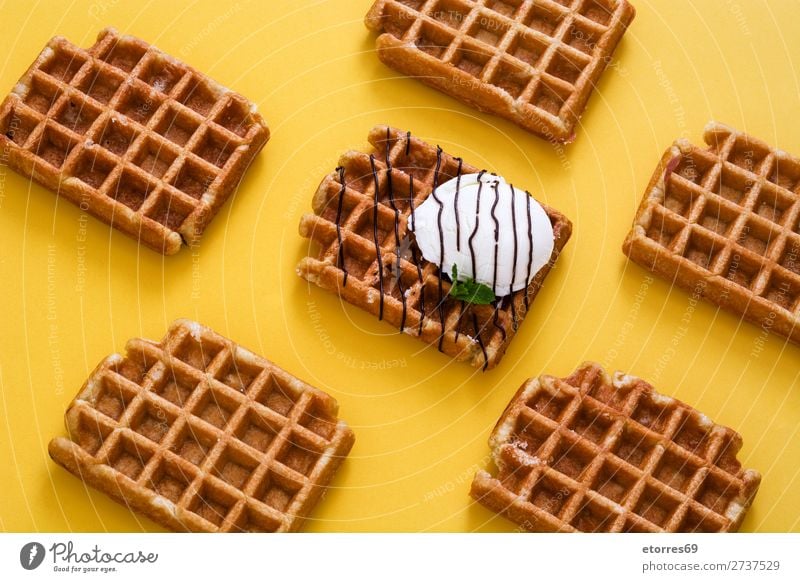 Waffles with chocolate sauce, ice cream and mint Dessert Ice cream Belgian Belgium White Sweet Food Healthy Eating Food photograph background Breakfast wafer