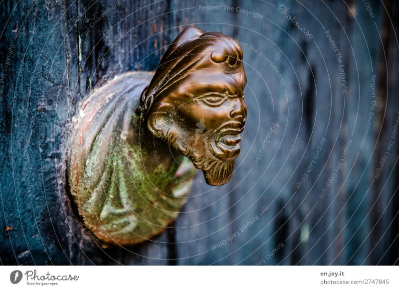 quenching Art Work of art Sculpture Wood Metal Gold Aggression Old Exceptional Threat Creepy Hideous Blue Bizarre Whimsical Doorknob Knob Head Evil Patina Face