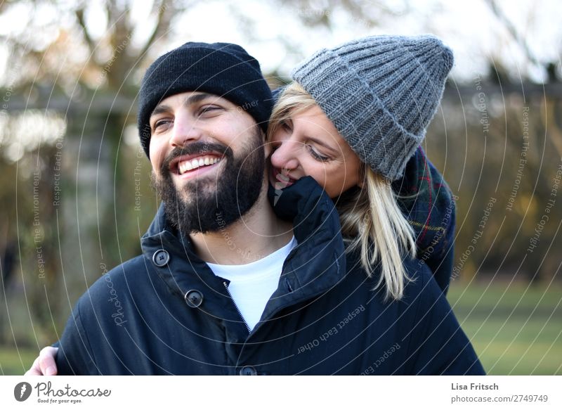 LAUGH - IN LOVE - CAPS already Valentine's Day Woman Adults Man 2 Human being 18 - 30 years Youth (Young adults) 30 - 45 years Fashion cap Blonde Facial hair