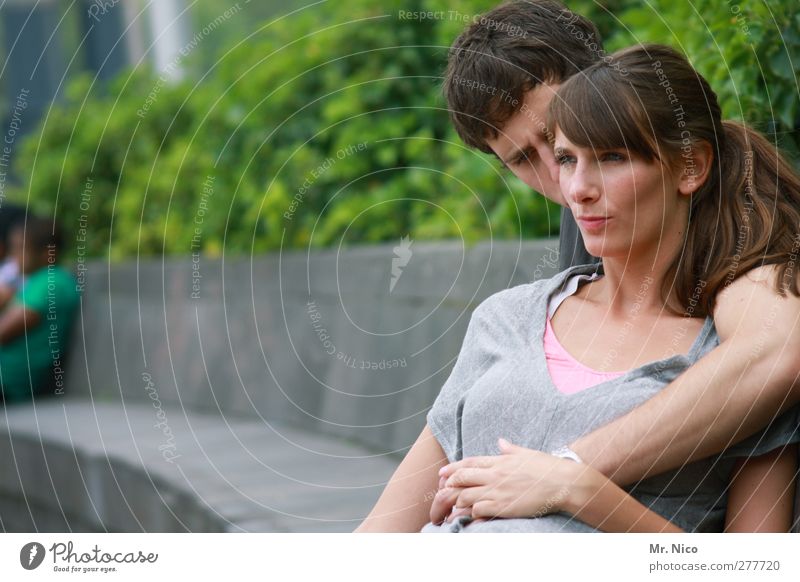 adherence Masculine Feminine Couple Arm 2 Human being 18 - 30 years Youth (Young adults) Adults Environment Park Town Places Brunette Long-haired Trust Love