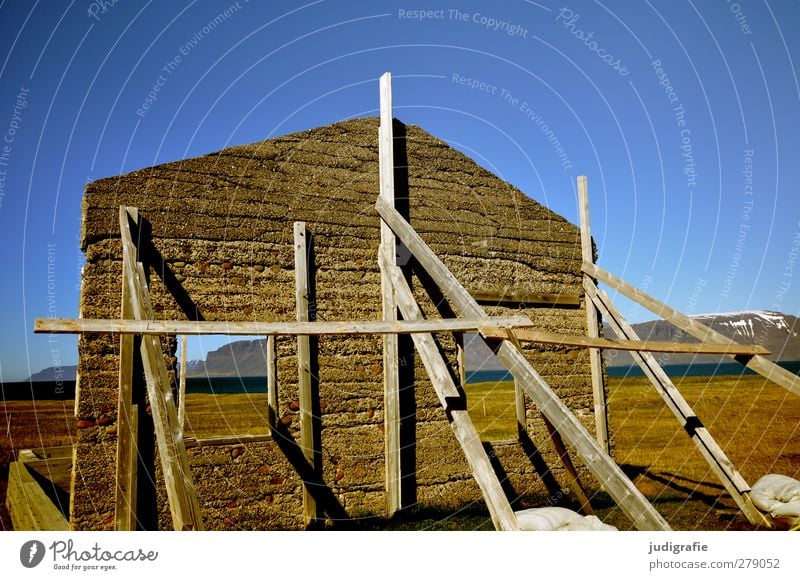 Iceland Environment Nature Landscape Sky Beautiful weather Selárdalur House (Residential Structure) Hut Ruin Manmade structures Wall (barrier) Wall (building)