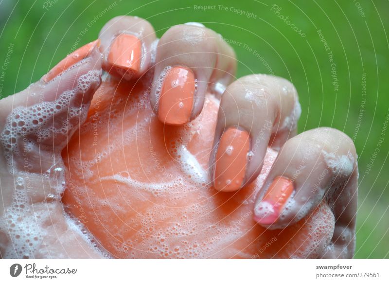 The good soap Beautiful Personal hygiene Manicure Cosmetics Nail polish Spa Feminine Hand Fingers Fingernail 1 Human being 18 - 30 years Youth (Young adults)