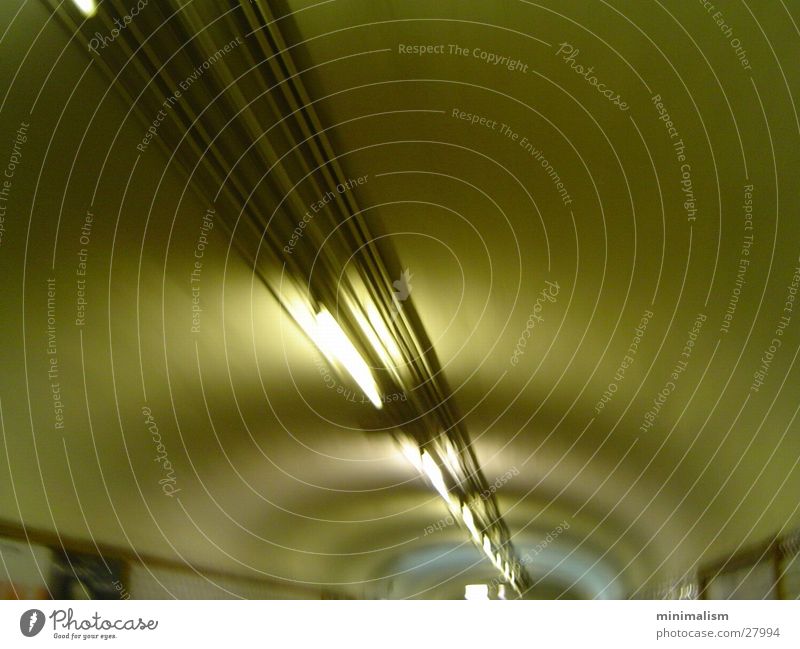 Keep on Running Paris Tunnel Underground Transport matro Dynamics