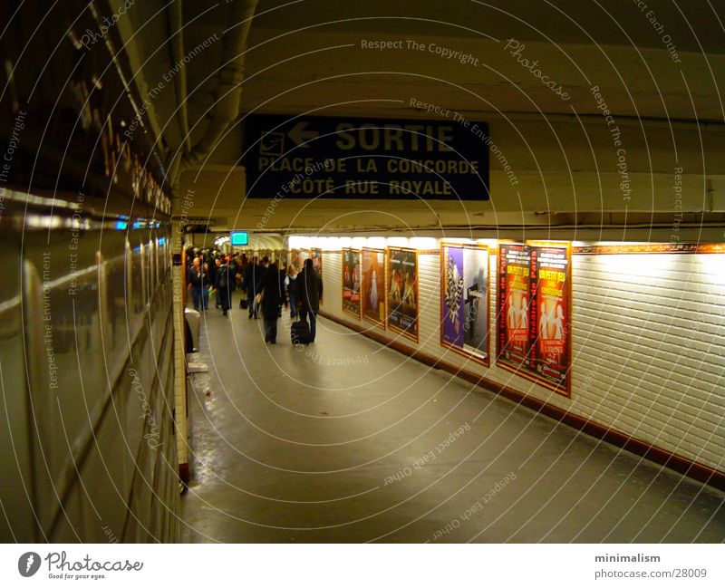 sortie: concorde! Paris Underground Tunnel Transport Concorde cote rue royale