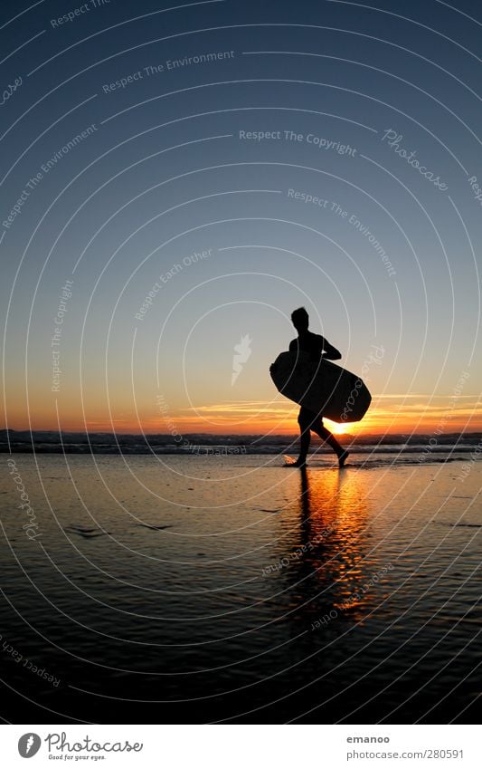 Mr. Skimboard Lifestyle Style Joy Leisure and hobbies Vacation & Travel Freedom Summer Summer vacation Beach Ocean Waves Sports Aquatics Human being Masculine