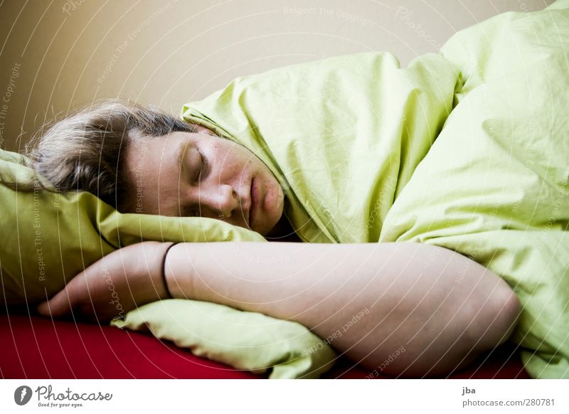 sleep late Relaxation Calm Feminine Young woman Youth (Young adults) Woman Adults 1 Human being 18 - 30 years Sleep Hair and hairstyles Arm Duvet Pillow