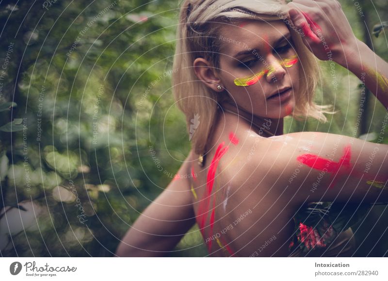 sense of colour Human being Young woman Youth (Young adults) 1 18 - 30 years Adults Art Forest Blonde Rotate Yellow Green Orange Red body paint neon colours