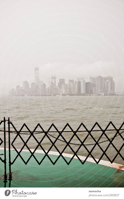 New York City Water Drops of water Clouds Storm clouds Weather Bad weather Wind Gale Fog Rain Town Skyline High-rise Bank building Navigation Passenger ship