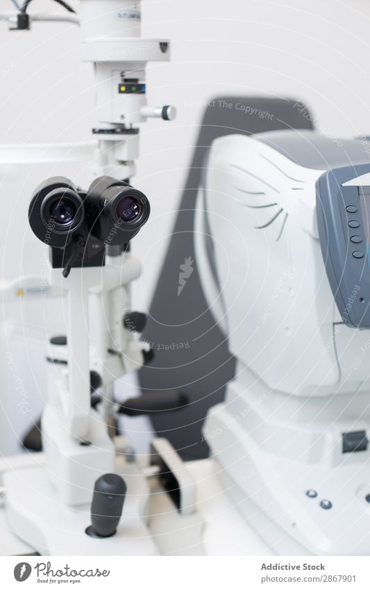 Optometry devices clinic diagnose Display Doctor Examinations and Tests Eyes Person wearing glasses Healthy Hospital hygienics Medication ophtalmologist Pupil