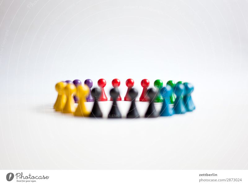 Six colours - 4900 photos Classification Multicoloured Versatile Colour Figure Structures and shapes Formation Multiple Group of animals Group of children