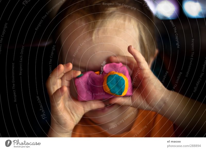 say cheese Playing Handicraft knead Children's room Camera Human being Masculine Infancy Head Face Fingers 1 1 - 3 years Toddler Observe Happy Uniqueness Funny