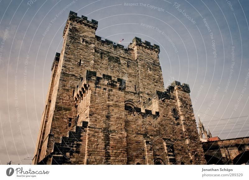 Newcastle England Great Britain Town Old town Castle Manmade structures Building Architecture Wall (barrier) Wall (building) Mysterious Masonry English
