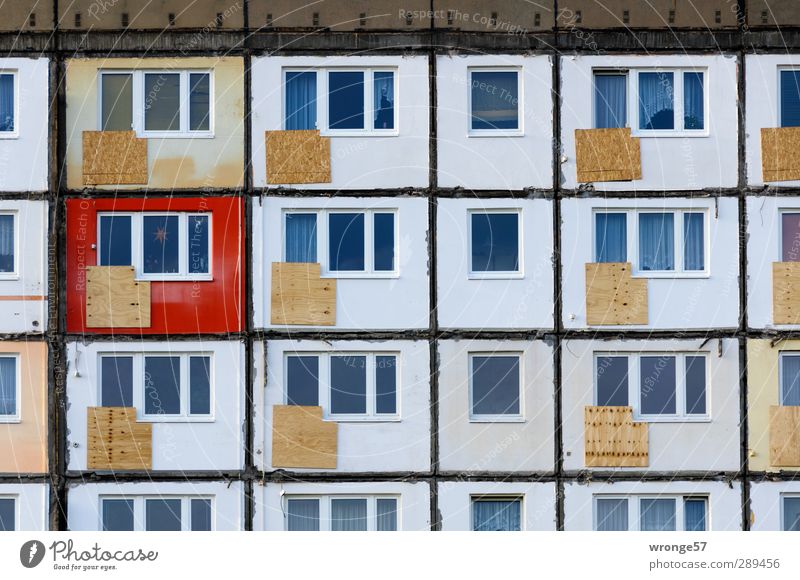 flat Magdeburg Germany Saxony-Anhalt Europe Town Downtown Deserted House (Residential Structure) Building Facade Balcony Window Old Hideous Gray