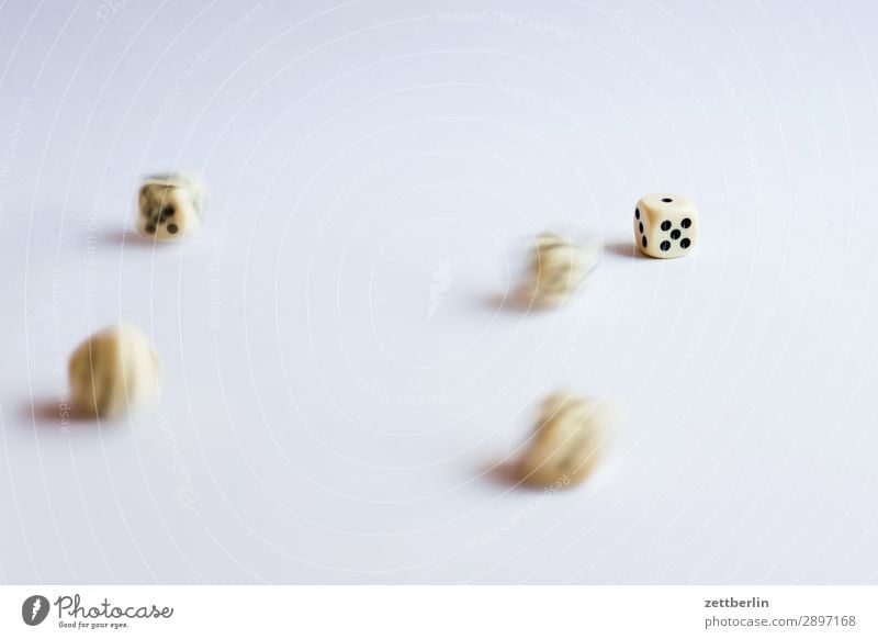 Five Turkish dice Movement Motion blur To fall Happy Game of chance Kniffel double Playing Statistics Shallow depth of field Blur likelihood Cube Dice Throw