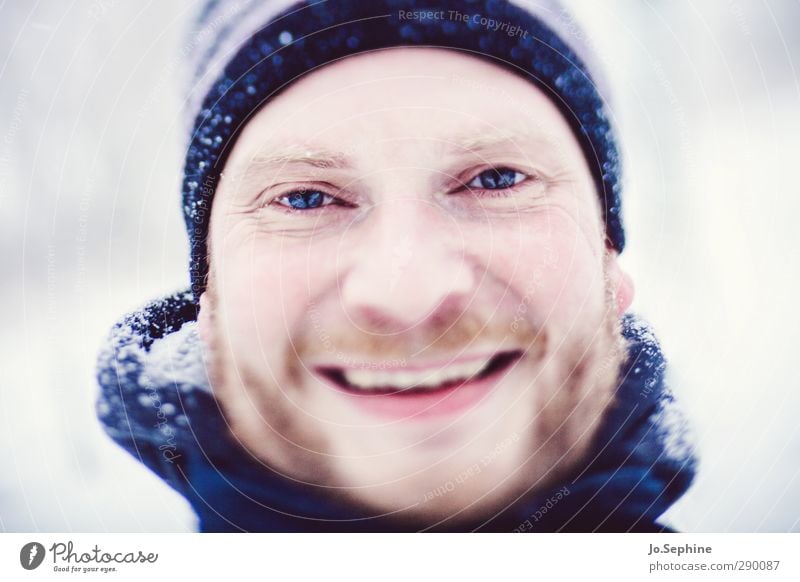 winter joy Lifestyle Joy Winter Snow Human being Masculine Man Adults Head 1 30 - 45 years Smiling Laughter Authentic Happiness Happy Positive Blue Contentment